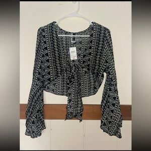 NWT Windsor Desert Stroll Tie-Front Top size small